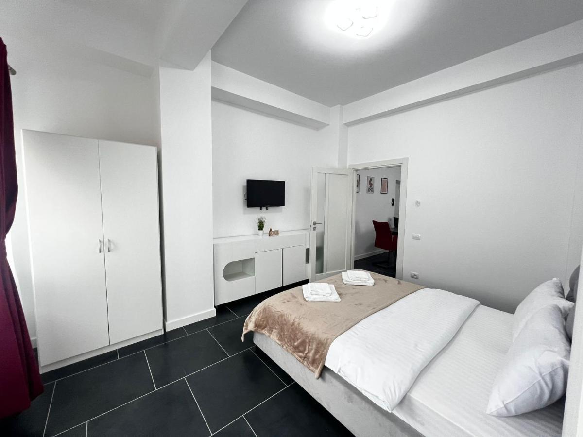 Luxury Cozy Apartments - City Center Suceava Eksteriør billede