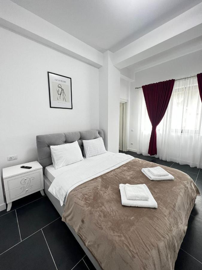 Luxury Cozy Apartments - City Center Suceava Eksteriør billede